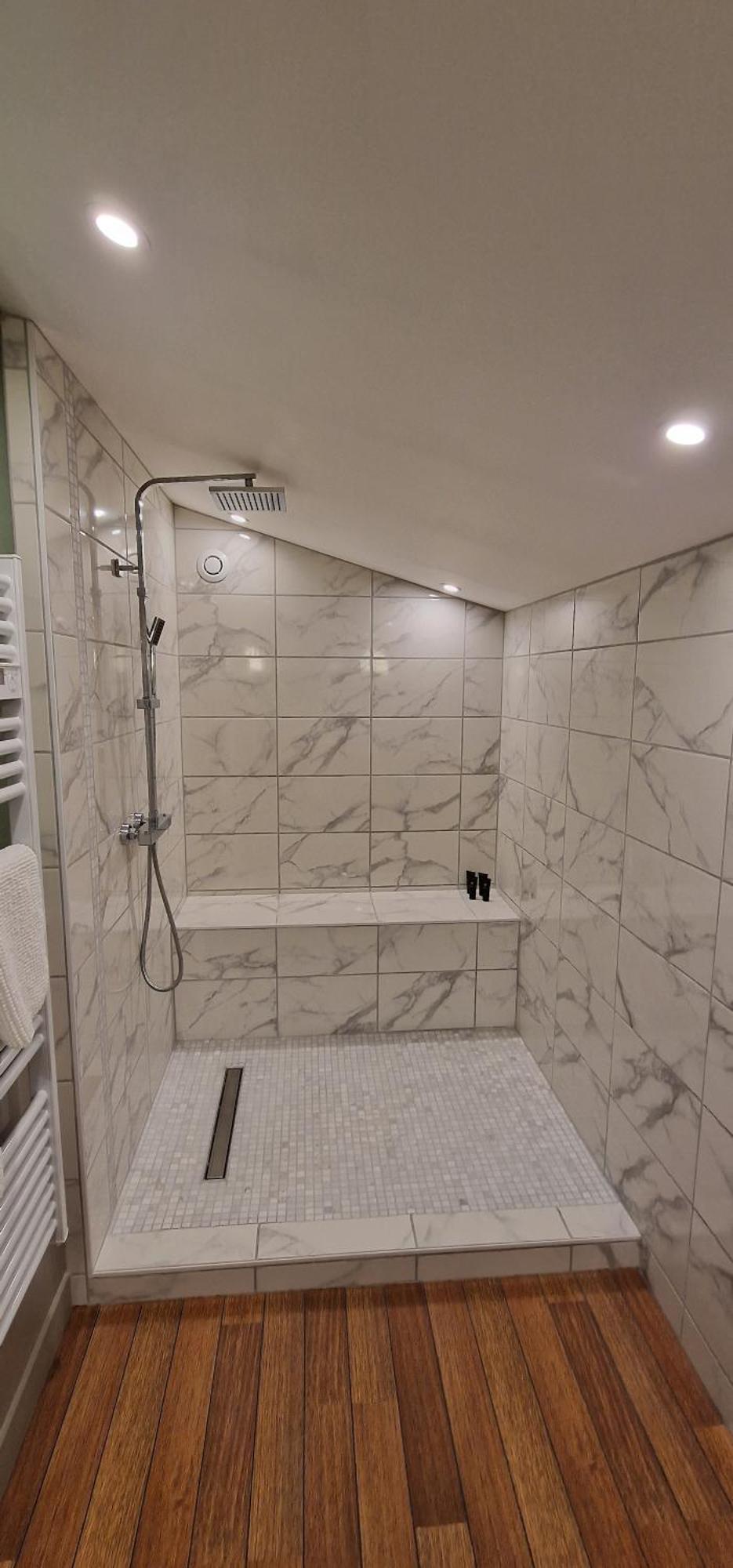 La Glycine Blanche Hotel Pomas ภายนอก รูปภาพ